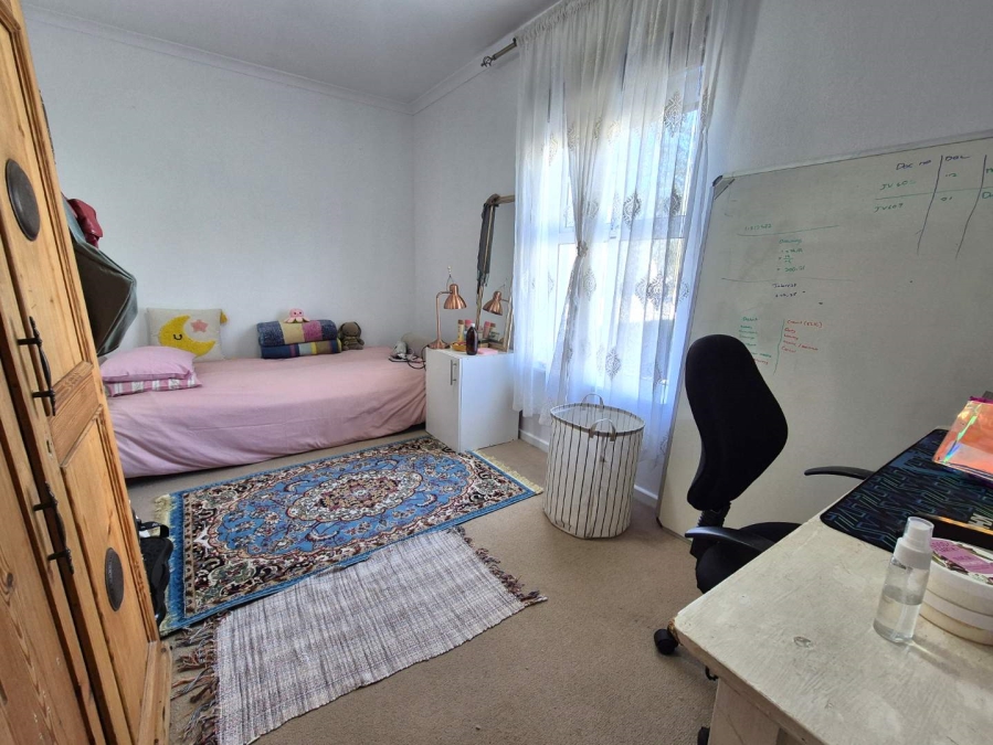 4 Bedroom Property for Sale in Marina Da Gama Western Cape